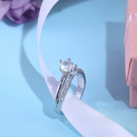 925 Silver Pear Cut White Sapphire Ring New - Picture 3 of 5